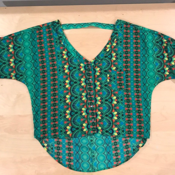 Jessica Simpson Tops - printed shirt